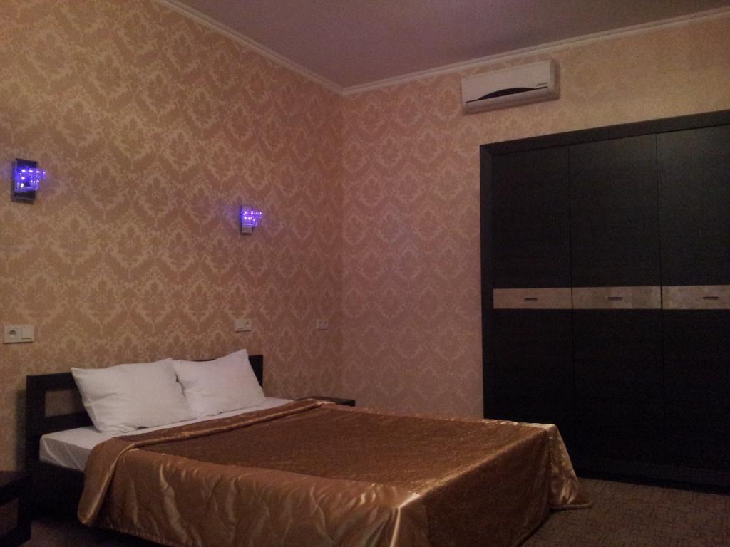 Noy Hotel Harkov Szoba fotó