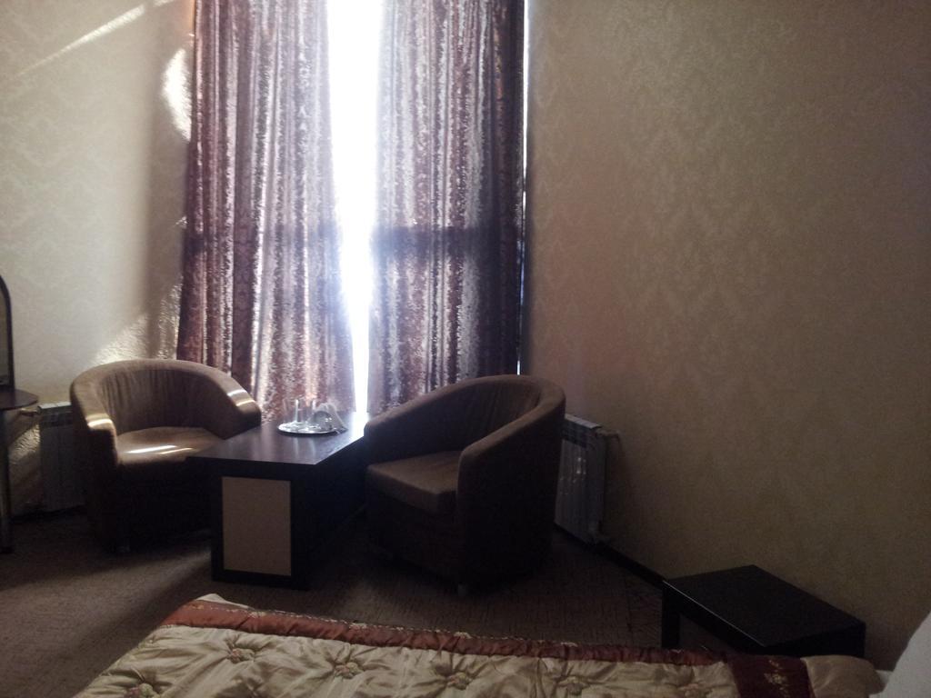 Noy Hotel Harkov Szoba fotó