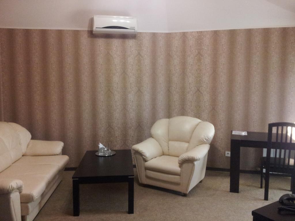 Noy Hotel Harkov Szoba fotó
