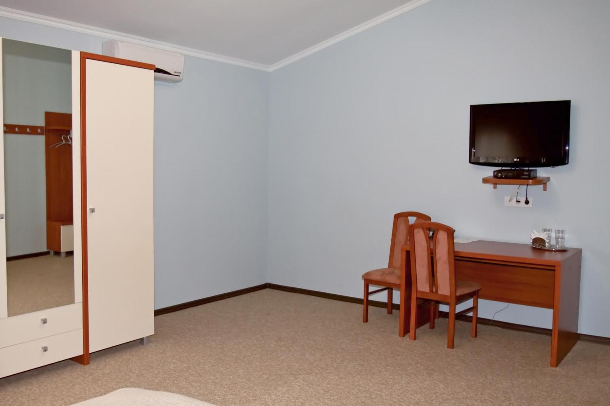 Noy Hotel Harkov Kültér fotó