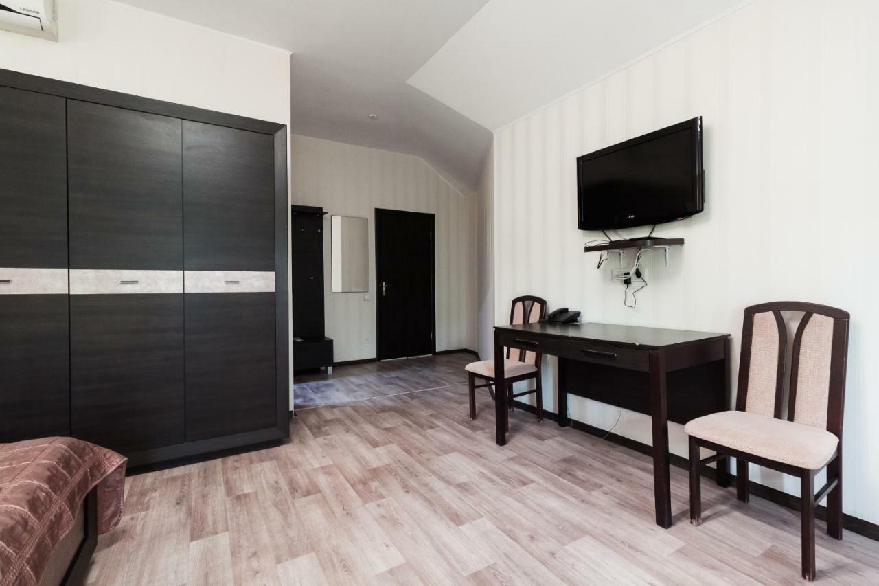 Noy Hotel Harkov Kültér fotó