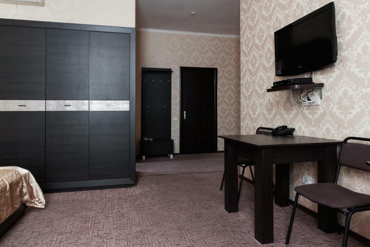 Noy Hotel Harkov Kültér fotó